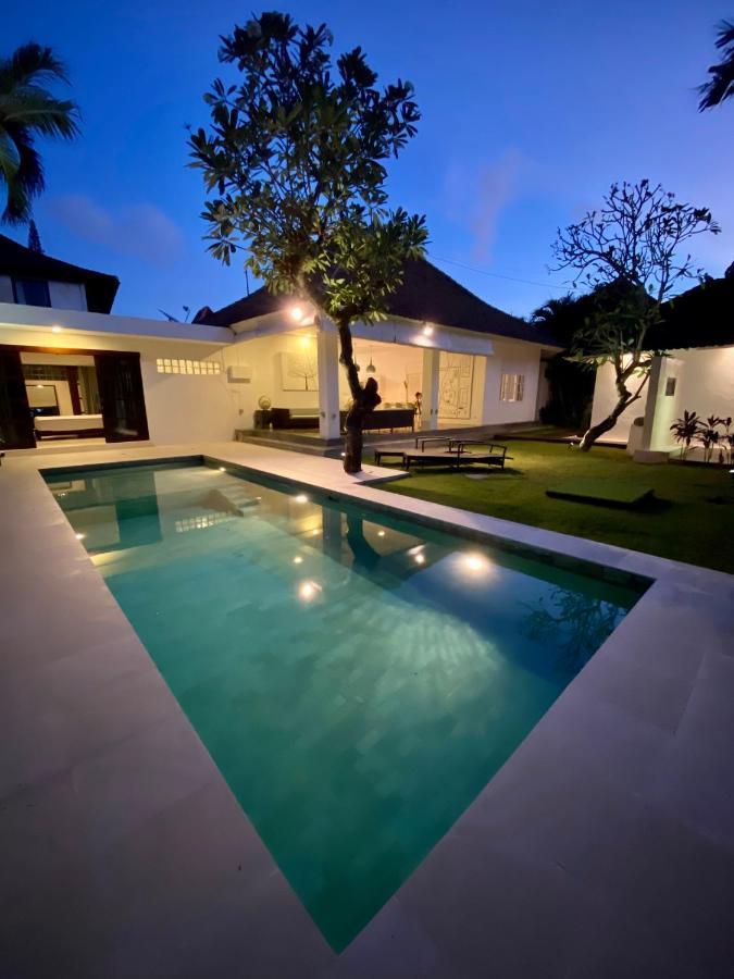 Villa Emma | Heart Of Seminyak | 350M Beach Екстериор снимка